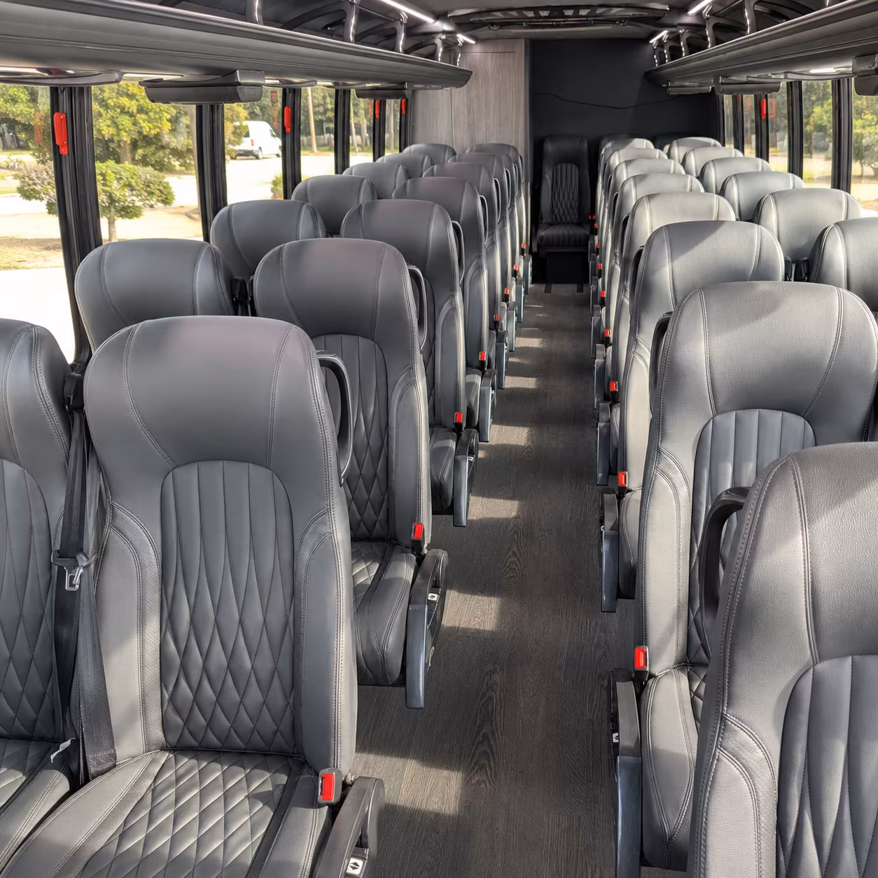 can i book a one way a round trip or a multi day package in lincoln
