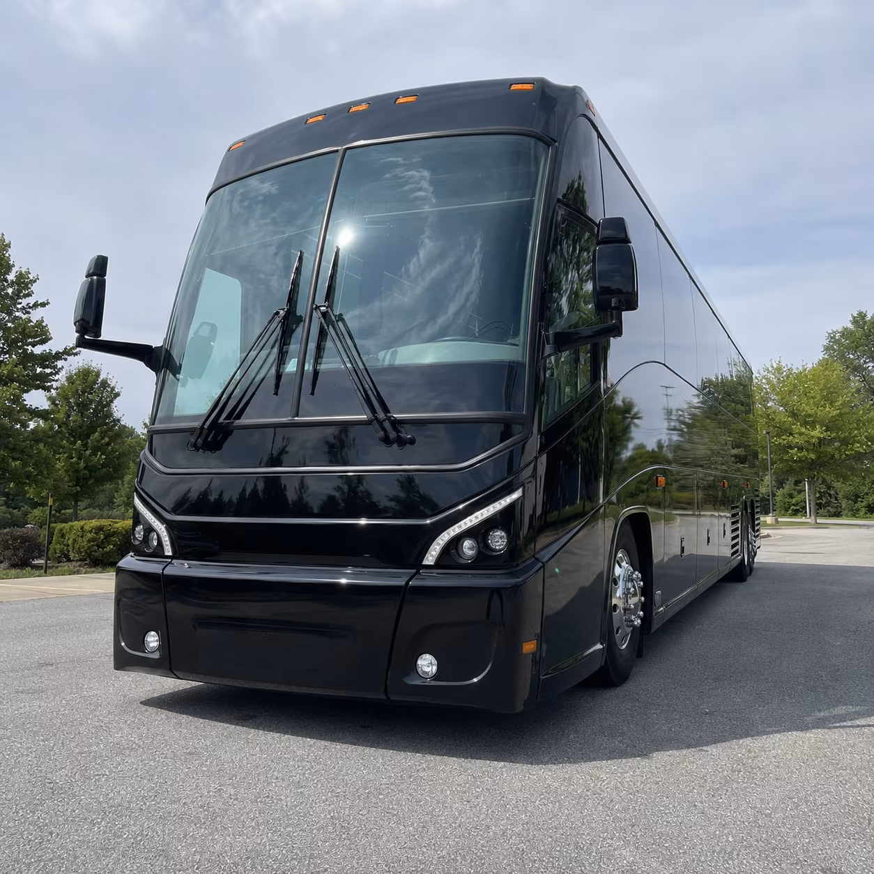 charter bus minibus transfers at lincoln airport lnk