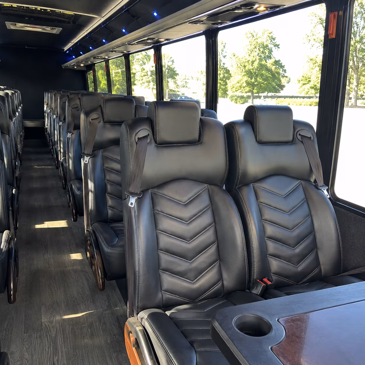 corporate wine tour and event bus rentals in lincoln nebraska