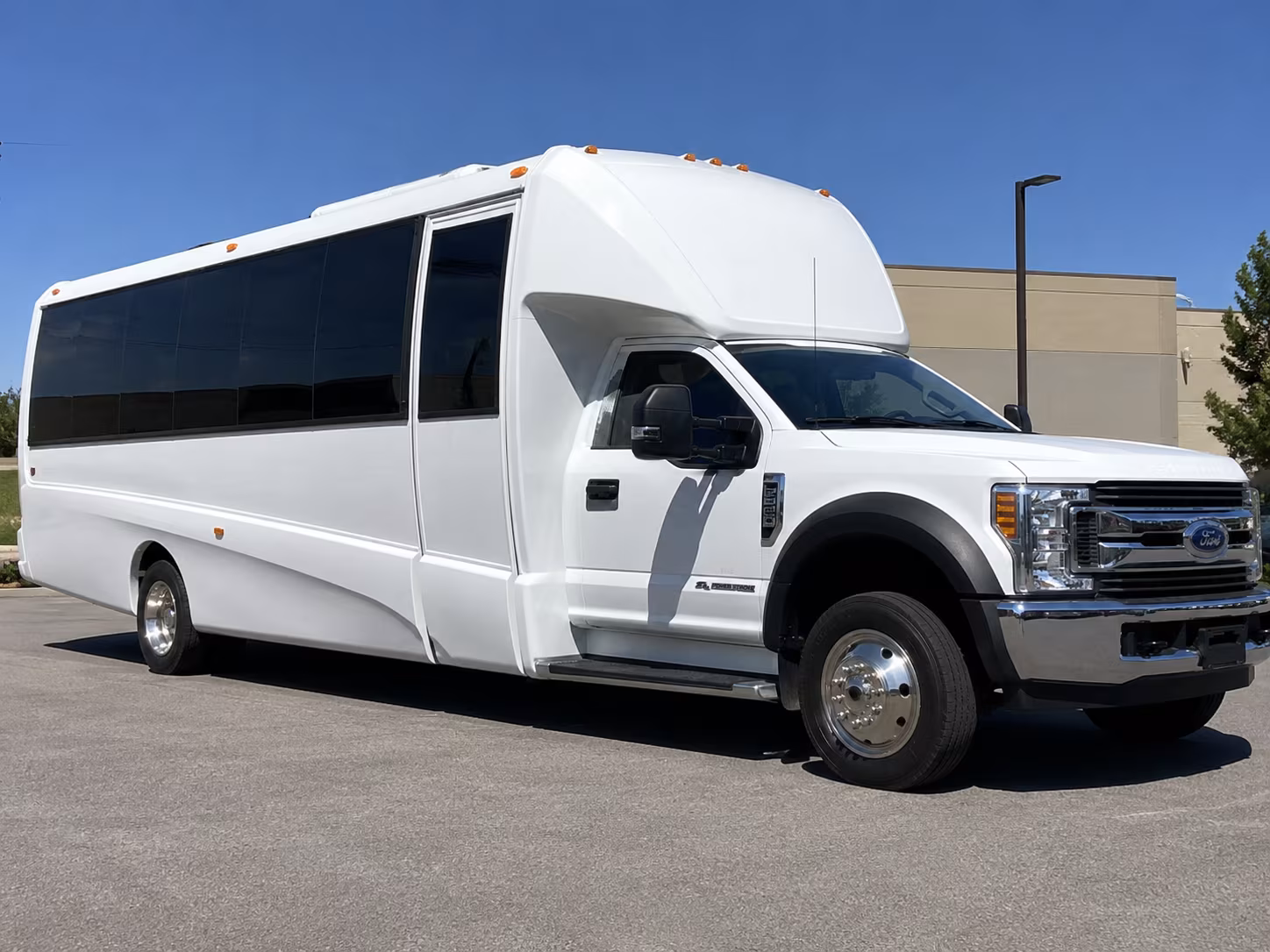 field trip and school group buses in lincoln