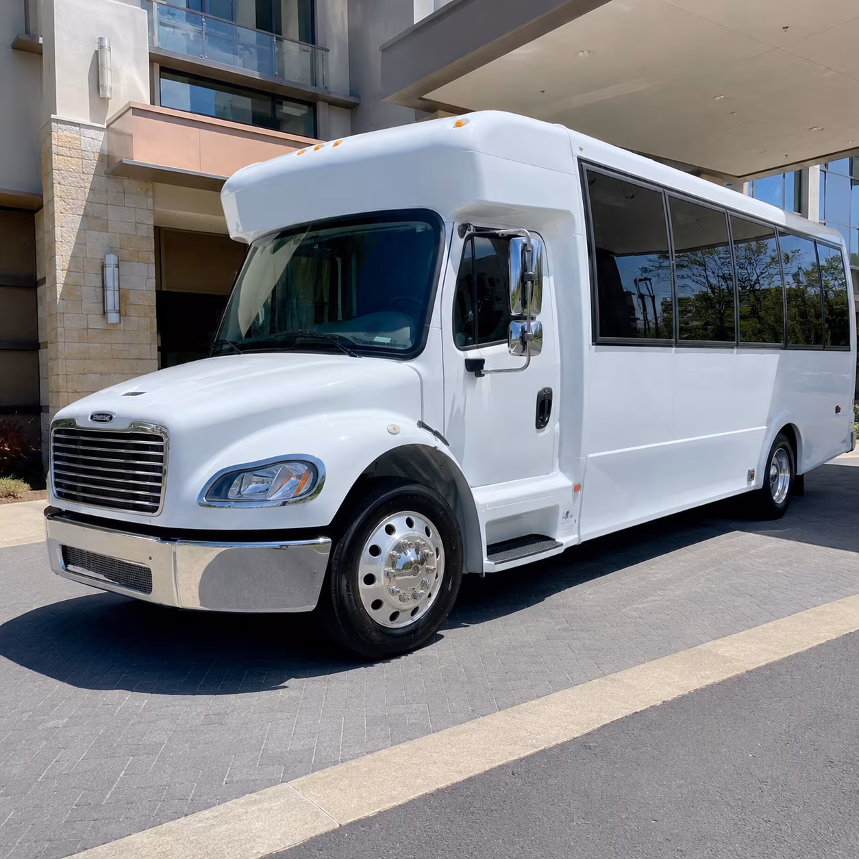 hotel to venue shuttle buses for lincoln corporate conferences