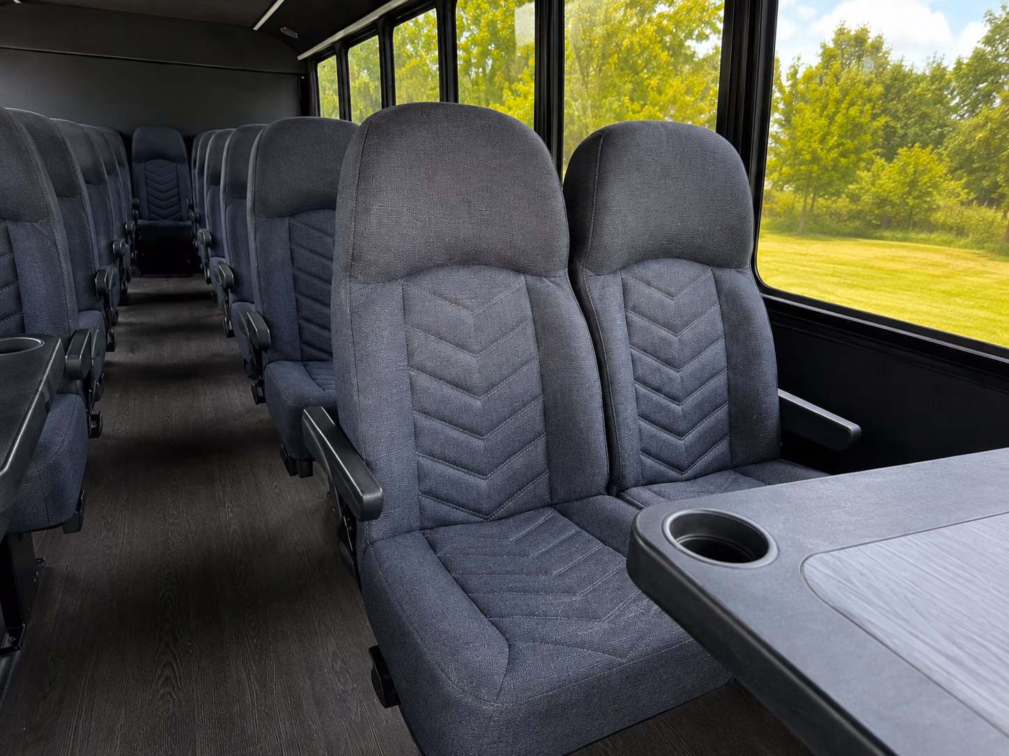 lincoln 15 passenger minibus inside