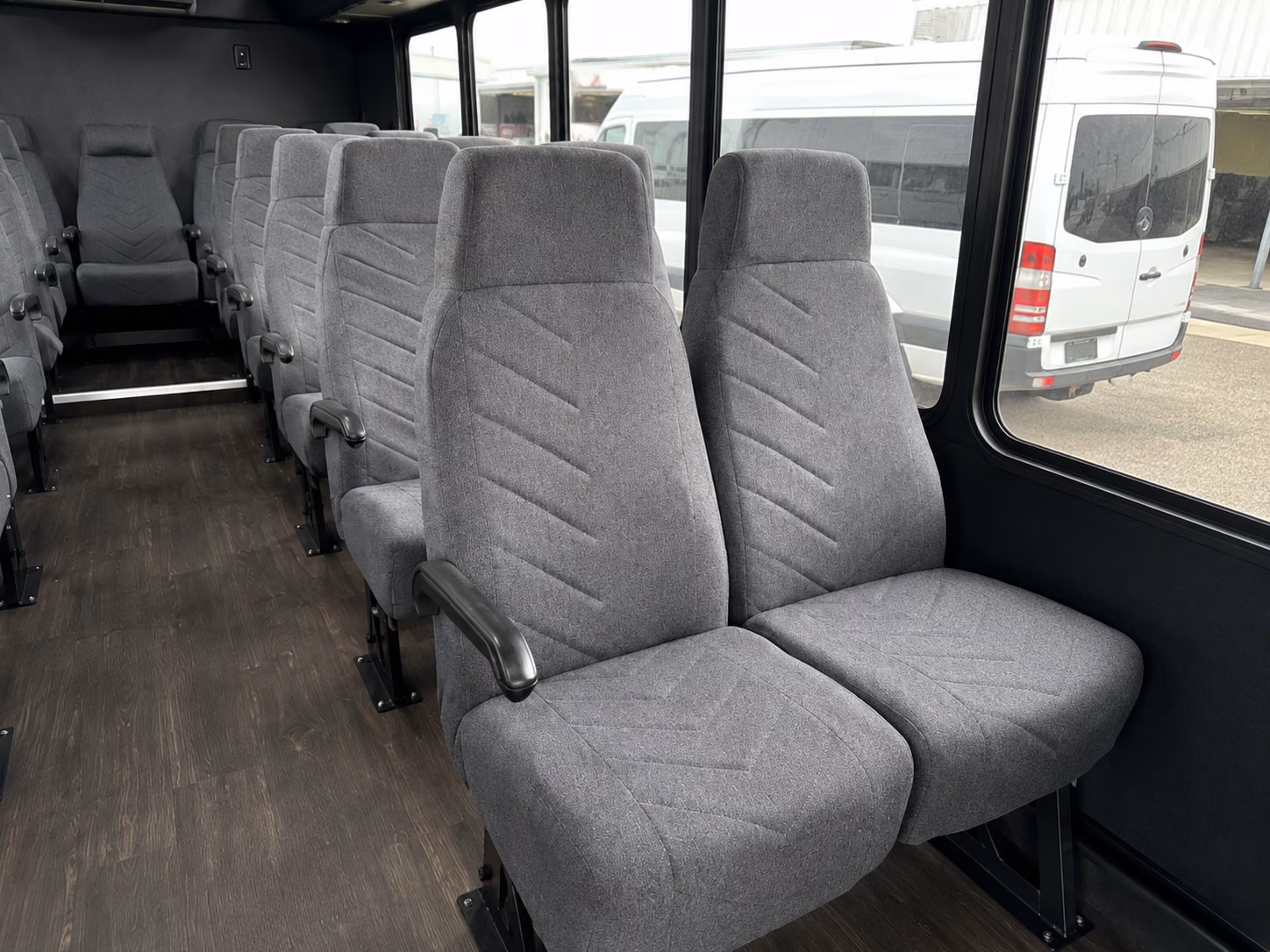 lincoln 18 passenger minibus inside
