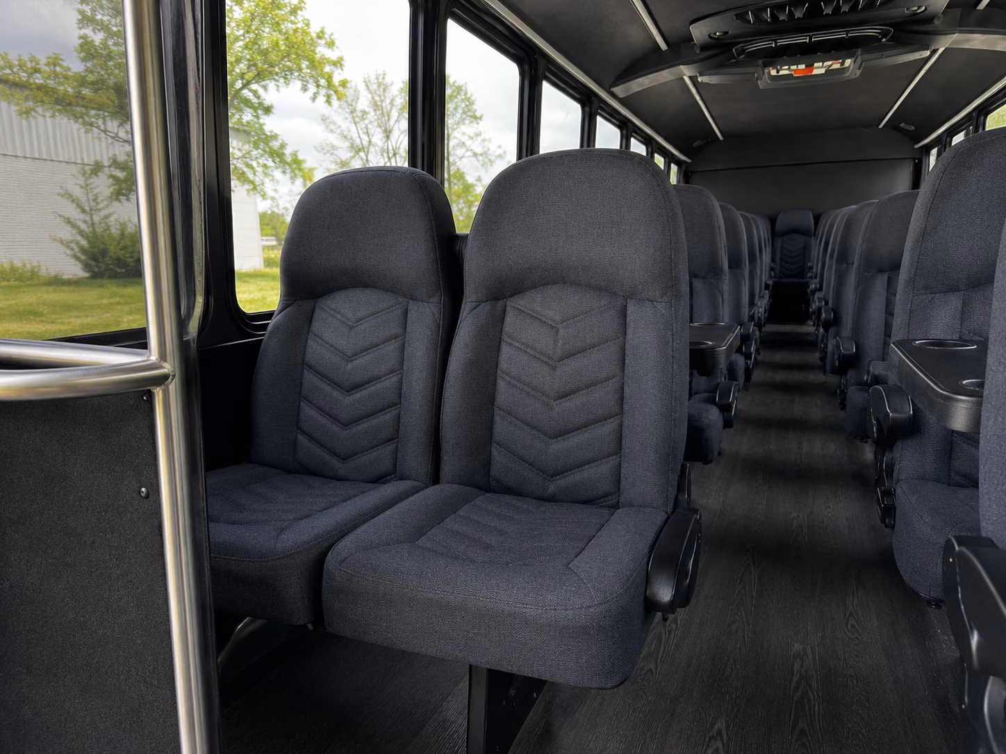 lincoln 18 passenger minibus interior