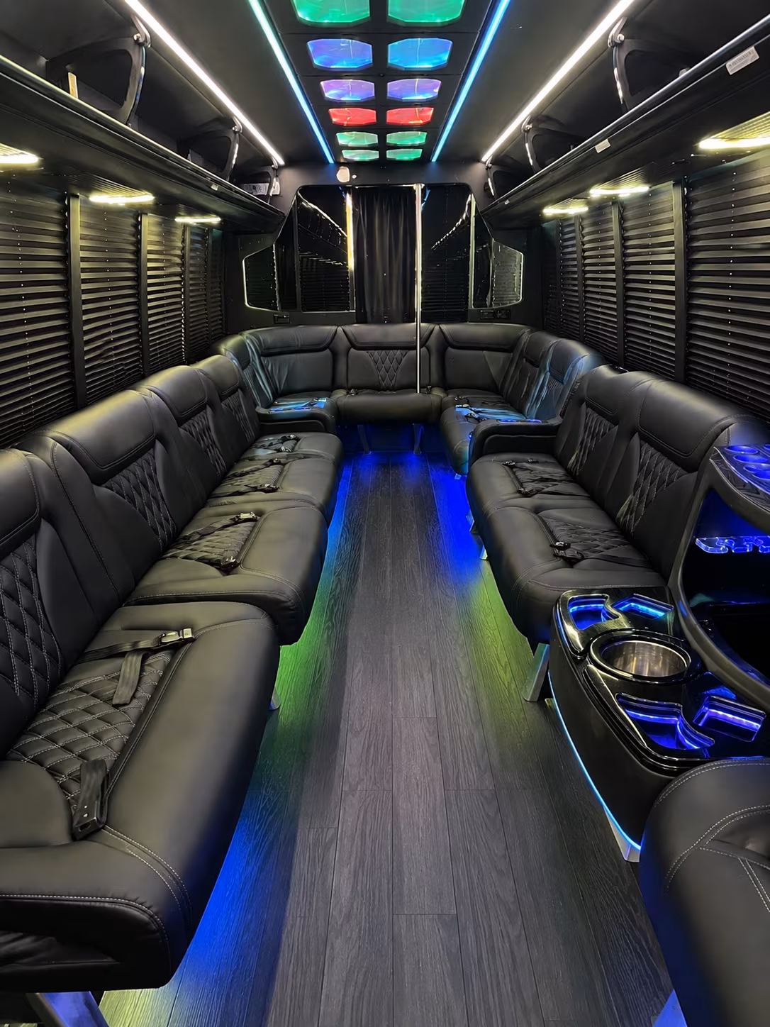 lincoln 20 passenger party bus interior