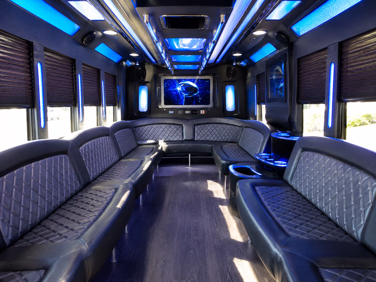 lincoln 28 passenger party bus inside