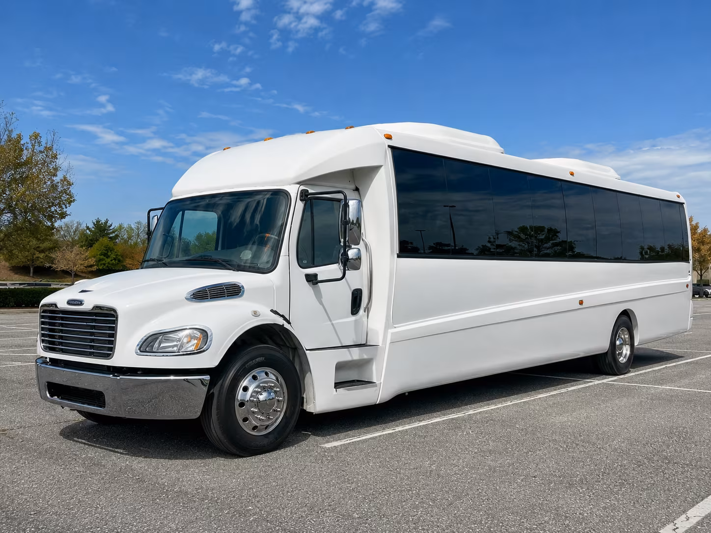 lincoln 30 passenger party bus