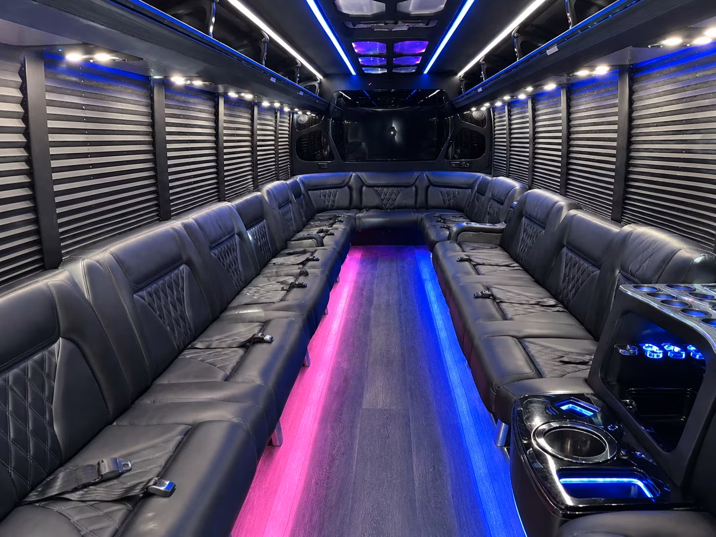 lincoln party bus rental 2