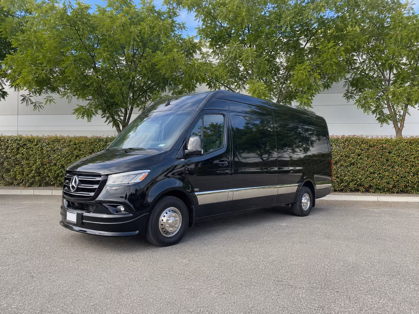 lincoln sporting event transportation onboard seating