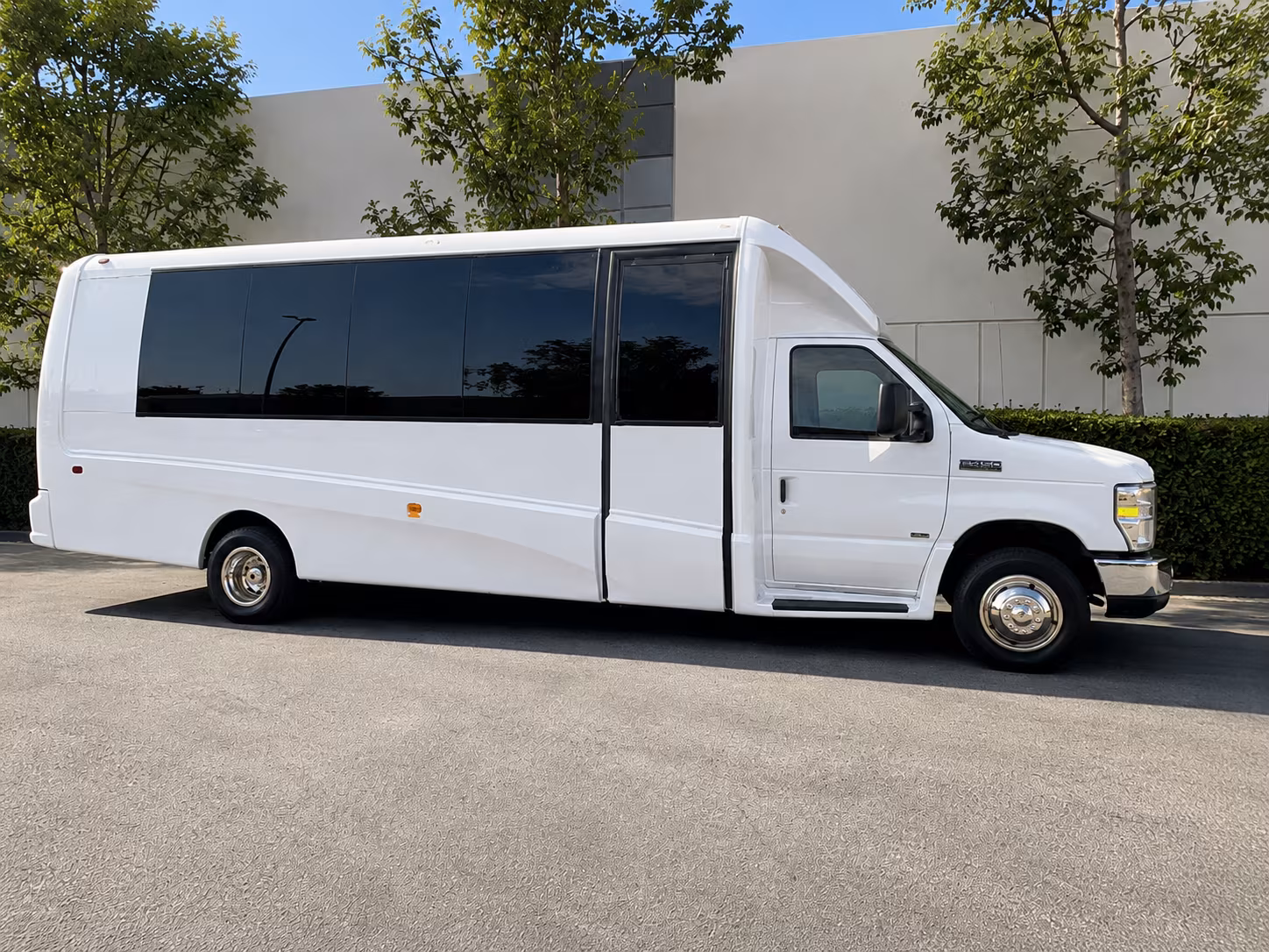 minibuses and charter buses for lincoln saltdogs games at haymarket park
